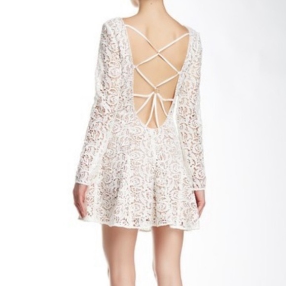 VGUC The Jetset Diaries Samba dress white lace long sleeve fit &flare scoop back - Picture 4 of 12